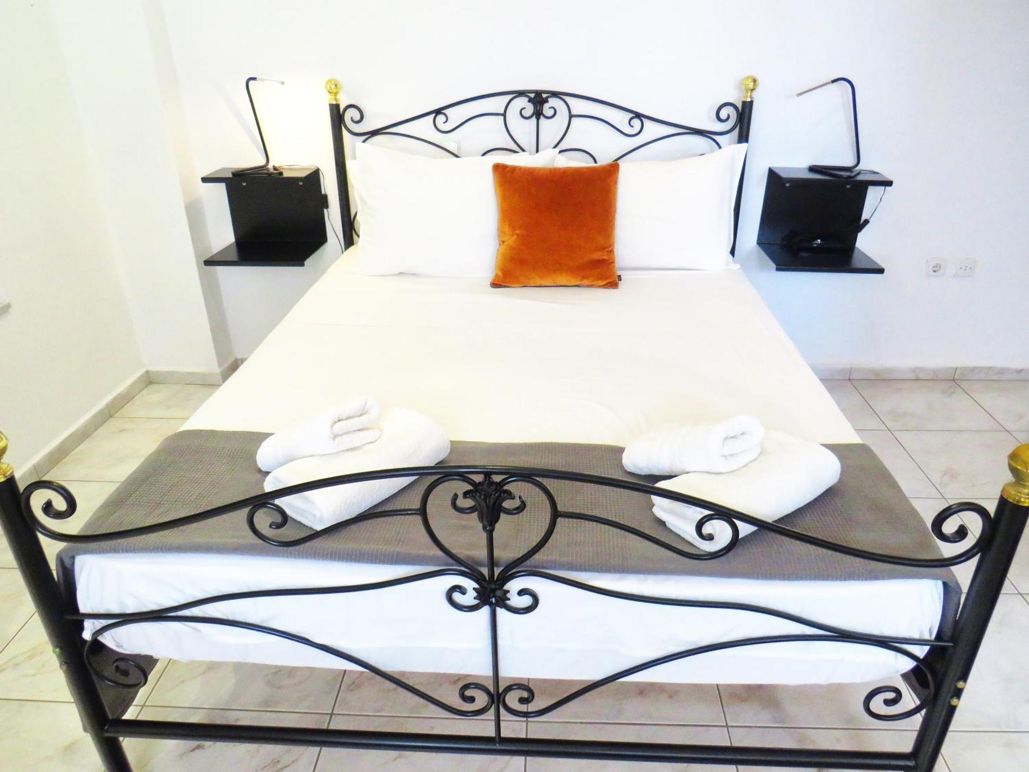 Axilleion Boutique Hotel Ermoupoli Eksteriør billede